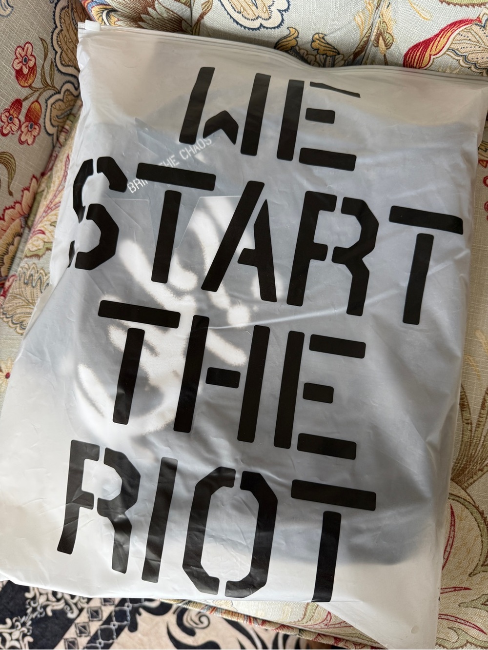Weekend riot Sweatpants with White Drawstring - Picture 5 of 5